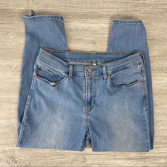 Levi’s Light Wash Jeans Size 10 - Picture 4 of 9